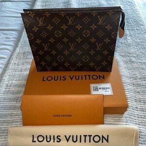 Louis Vuitton Toiletry Pouch 26 in Monogram
